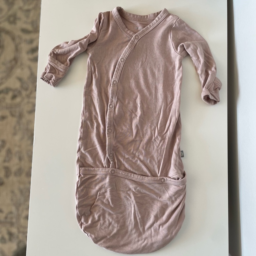 Kyte Newborn Bundler (Gown)